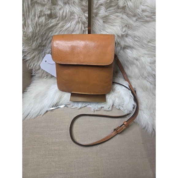 Patricia Nash Handbags - PN18 Patricia Nash crossbody
